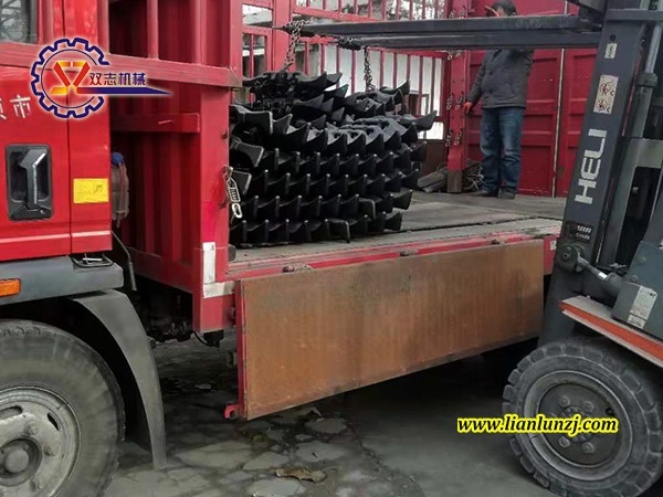 雙志機(jī)械<i style='color:red'>3ty-01刮板</i>裝車，您準(zhǔn)備好了嗎？