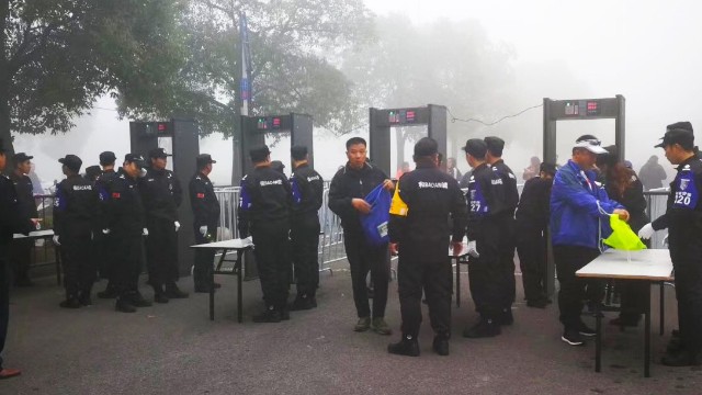 透視安檢門金屬探測門的工作原理與應(yīng)用