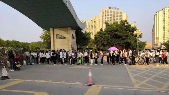 手機(jī)安檢門閘機(jī)聯(lián)動科學(xué)管理解決學(xué)校管理學(xué)生攜帶手機(jī)難題