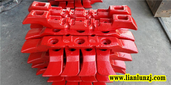 大型刮板輸送機<i style='color:red'>17gl7-1刮板</i>鍛造工藝的重難點在哪？