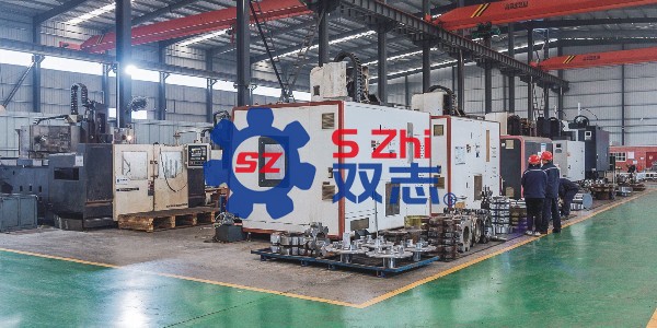 刮板輸送機撥鏈器護板、鏈輪組件、動力部維修方案